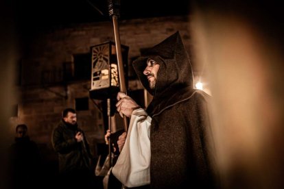 Una solemne marcha nocturna hasta la Concatedral