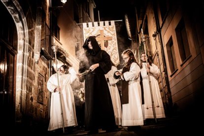 Una solemne marcha nocturna hasta la Concatedral