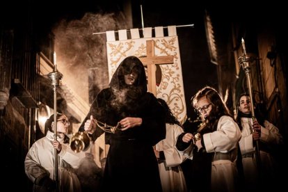 Una solemne marcha nocturna hasta la Concatedral