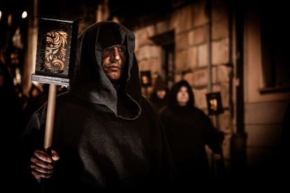 Una solemne marcha nocturna hasta la Concatedral