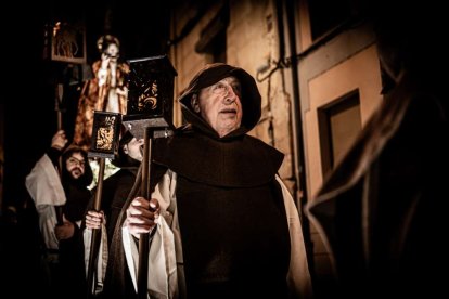 Una solemne marcha nocturna hasta la Concatedral