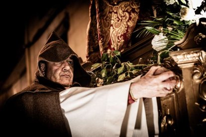 Una solemne marcha nocturna hasta la Concatedral