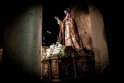 Una solemne marcha nocturna hasta la Concatedral