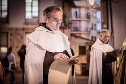 Ambas cobradías desfilaron en el Martes Santo
