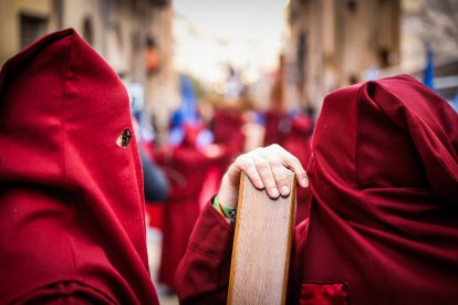 La Verónica y Jesús Caído en su emotiva salida desde San Pedro este Jueves Santo.