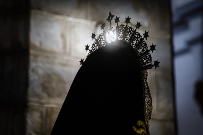 Los Felipecuartos de la Vera Cruz durante la procesión del Viernes Santo en Ágreda.