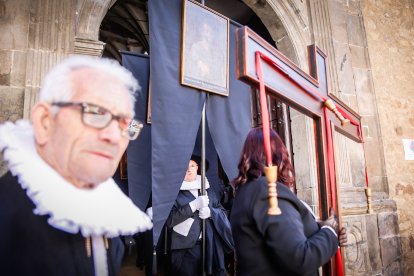 Los Felipecuartos de la Vera Cruz durante la procesión del Viernes Santo en Ágreda.