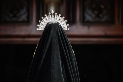 Los Felipecuartos de la Vera Cruz durante la procesión del Viernes Santo en Ágreda.