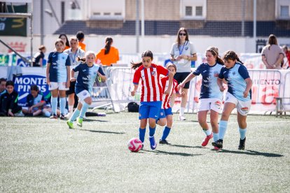 El torneo organizado por el San José reunió a 10 equipos nacionales.