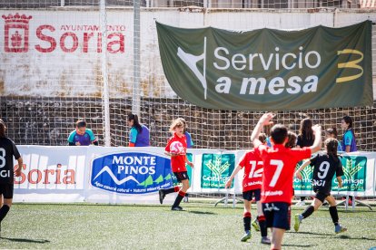 El torneo organizado por el San José reunió a 10 equipos nacionales.