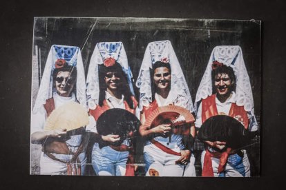 La semana cultural arranca con una muestra fotográfica de la historia de la peña