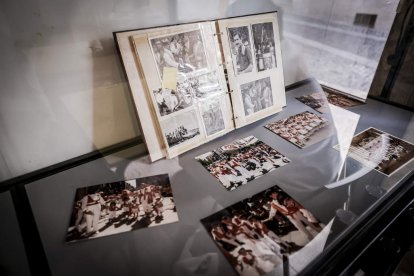 La semana cultural arranca con una muestra fotográfica de la historia de la peña