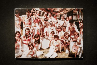 La semana cultural arranca con una muestra fotográfica de la historia de la peña