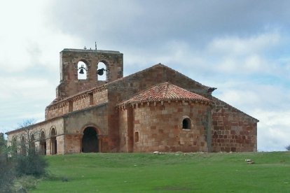 La ermita de Nuestra Señora de Tiermes marca el inicio del itinerario y simboliza la continuidad histórica del enclave