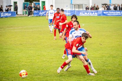 El equipo adnamantino se lleva el derbi provincial por 5-0