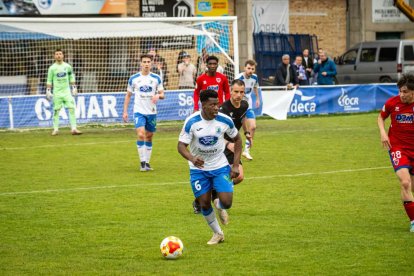 El equipo adnamantino se lleva el derbi provincial por 5-0