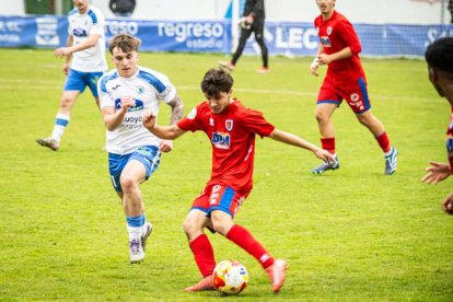 El equipo adnamantino se lleva el derbi provincial por 5-0