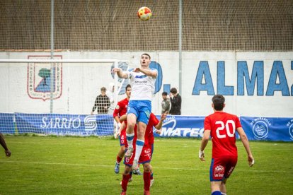 El equipo adnamantino se lleva el derbi provincial por 5-0