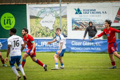 El equipo adnamantino se lleva el derbi provincial por 5-0