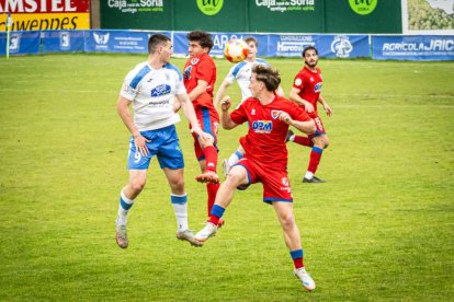 El equipo adnamantino se lleva el derbi provincial por 5-0