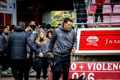 Victoria para mantenerse vivo en la pelea y que sirve de homenaje a la cantera y la afición