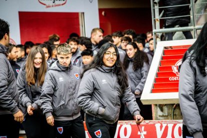 Victoria para mantenerse vivo en la pelea y que sirve de homenaje a la cantera y la afición