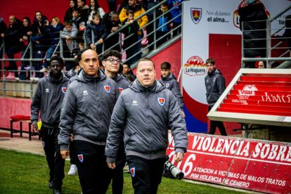 Victoria para mantenerse vivo en la pelea y que sirve de homenaje a la cantera y la afición