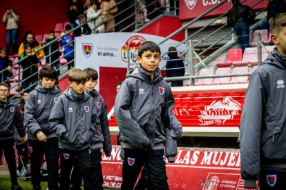 Victoria para mantenerse vivo en la pelea y que sirve de homenaje a la cantera y la afición