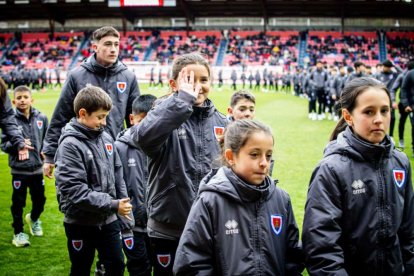 Victoria para mantenerse vivo en la pelea y que sirve de homenaje a la cantera y la afición