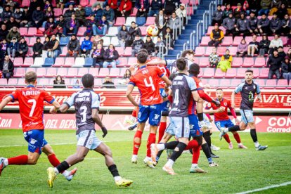 Victoria para mantenerse vivo en la pelea y que sirve de homenaje a la cantera y la afición