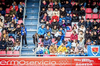 Victoria para mantenerse vivo en la pelea y que sirve de homenaje a la cantera y la afición