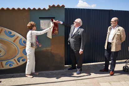 El mural ha sido donado a la Asociación Cerámica de Almazán.