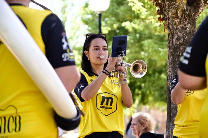 Una tradicional jornada festiva en el Parque Santa Clara a la que acudió todo el barrio