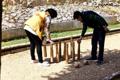 Una tradicional jornada festiva en el Parque Santa Clara a la que acudió todo el barrio
