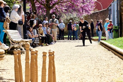 Una tradicional jornada festiva en el Parque Santa Clara a la que acudió todo el barrio