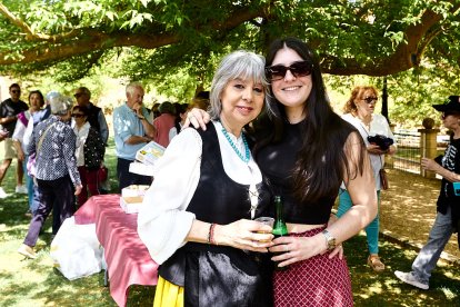 Una tradicional jornada festiva en el Parque Santa Clara a la que acudió todo el barrio