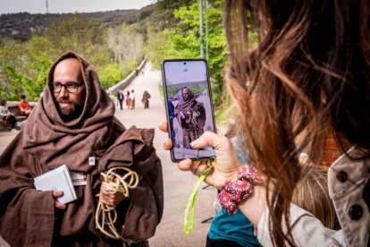 Una fiesta literaria para rendir homenaje a Juan Antonio Gaya Nuño y su obra El Santero de San Saturio