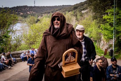 Una fiesta literaria para rendir homenaje a Juan Antonio Gaya Nuño y su obra El Santero de San Saturio