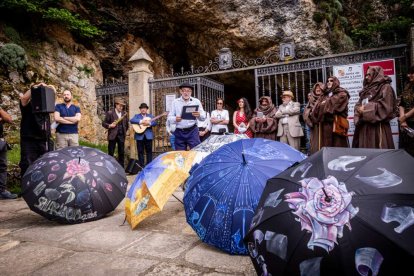 Una fiesta literaria para rendir homenaje a Juan Antonio Gaya Nuño y su obra El Santero de San Saturio