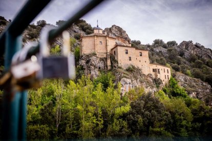 Una fiesta literaria para rendir homenaje a Juan Antonio Gaya Nuño y su obra El Santero de San Saturio