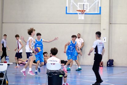 Más de 100 partidos de baloncesto fueron los disputados en el San Andrés