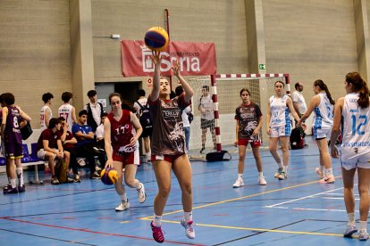 Más de 100 partidos de baloncesto fueron los disputados en el San Andrés