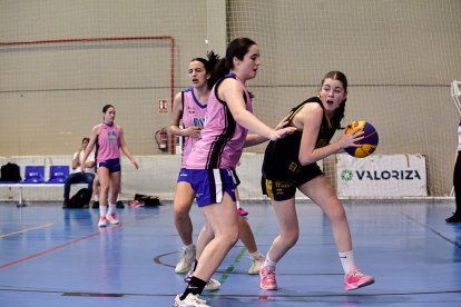 Más de 100 partidos de baloncesto fueron los disputados en el San Andrés