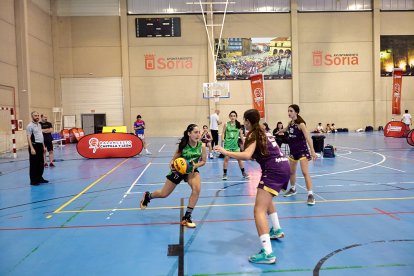 Más de 100 partidos de baloncesto fueron los disputados en el San Andrés