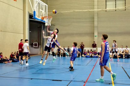 Más de 100 partidos de baloncesto fueron los disputados en el San Andrés