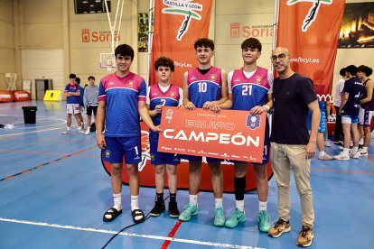 Más de 100 partidos de baloncesto fueron los disputados en el San Andrés