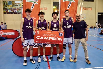 Más de 100 partidos de baloncesto fueron los disputados en el San Andrés