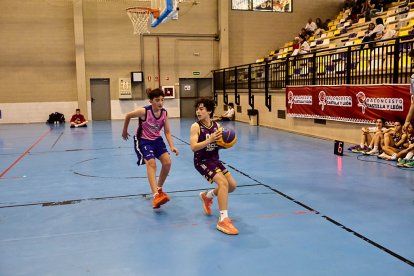 Más de 100 partidos de baloncesto fueron los disputados en el San Andrés