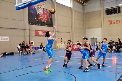 Más de 100 partidos de baloncesto fueron los disputados en el San Andrés