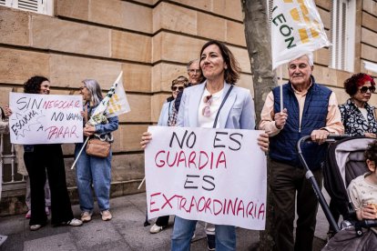 Reclaman un estatuto profesional propio, reconocimiento de la categoría y acabar con una abusiva jornada laboral